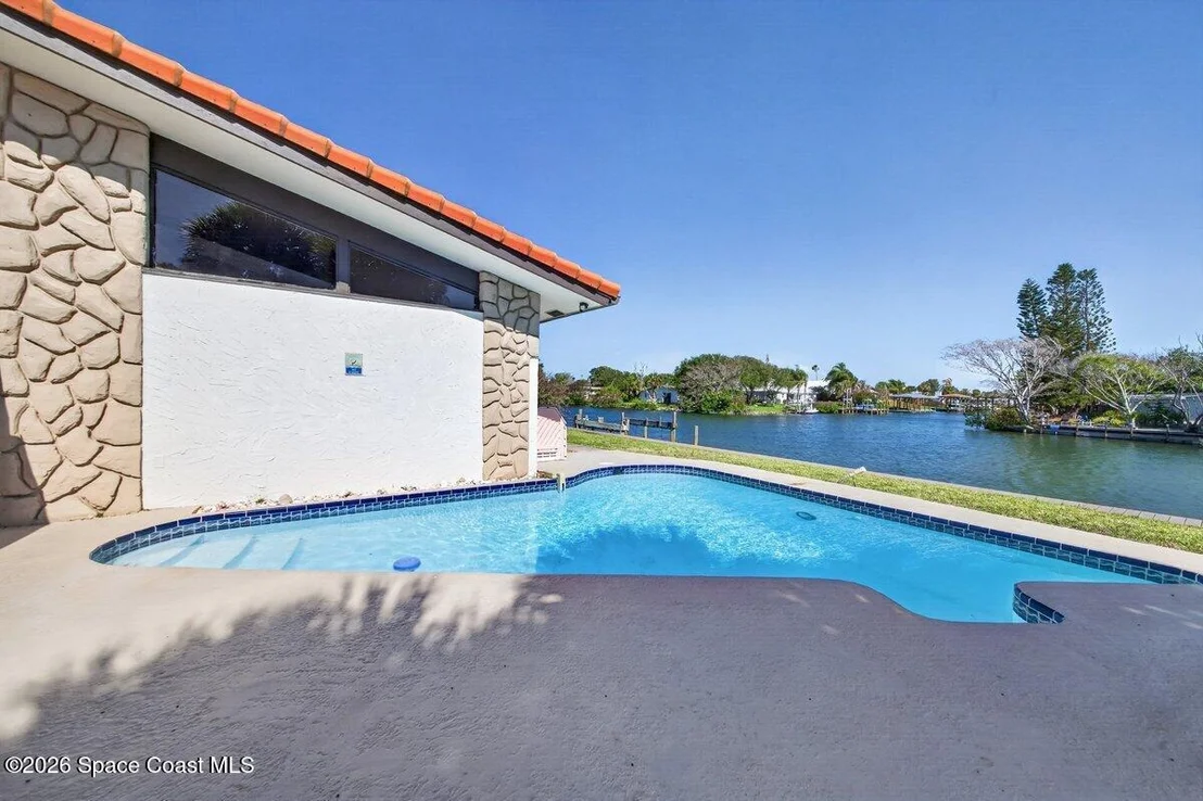 Photo of 200 Rose Drive