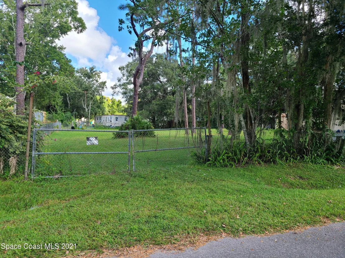 Photo of 17643 Evans Trail
