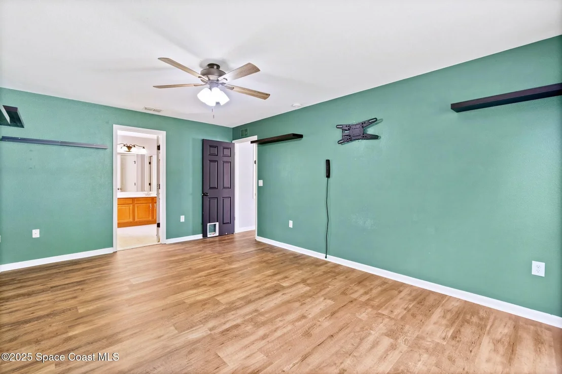 Photo of 404 Dryden Circle