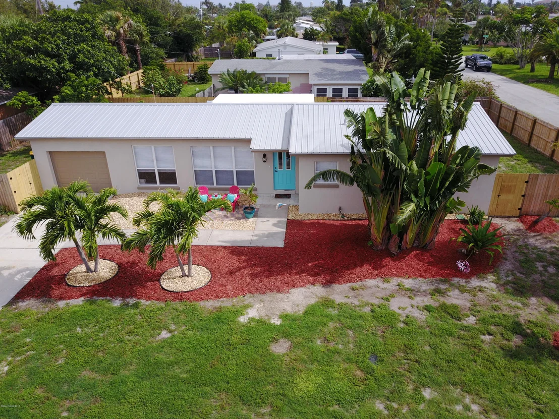 Photo of 100 Pelican Drive