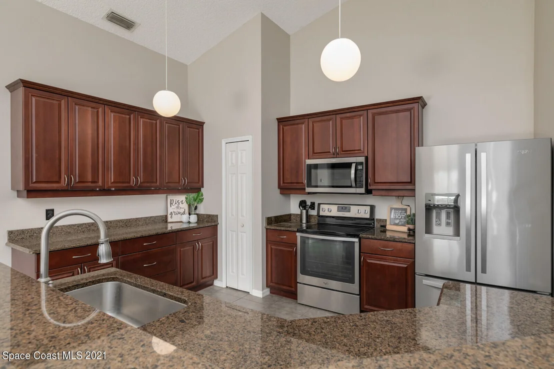 Photo of 1011 Sabal Grove Drive