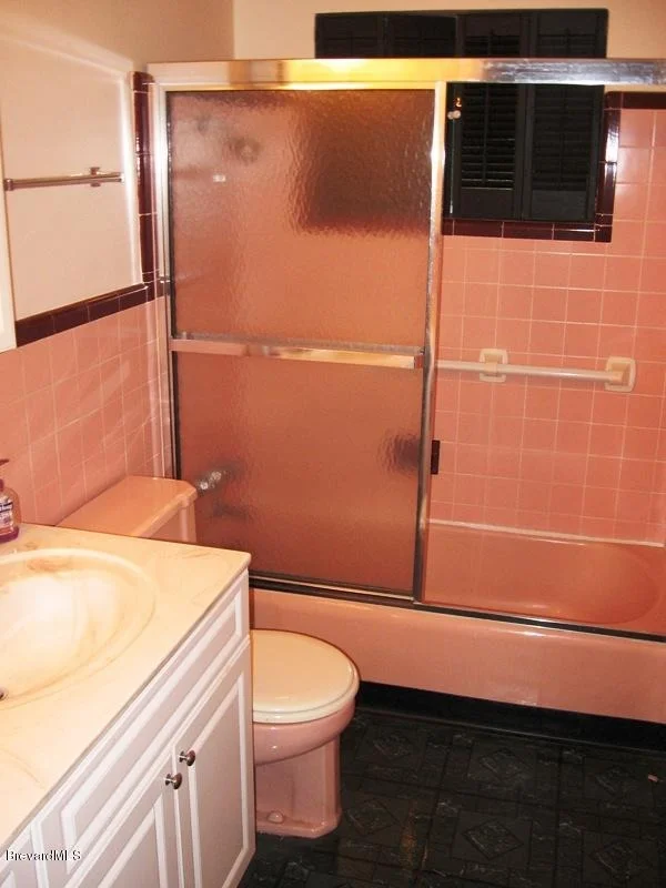 Photo of 404 Sunset Boulevard