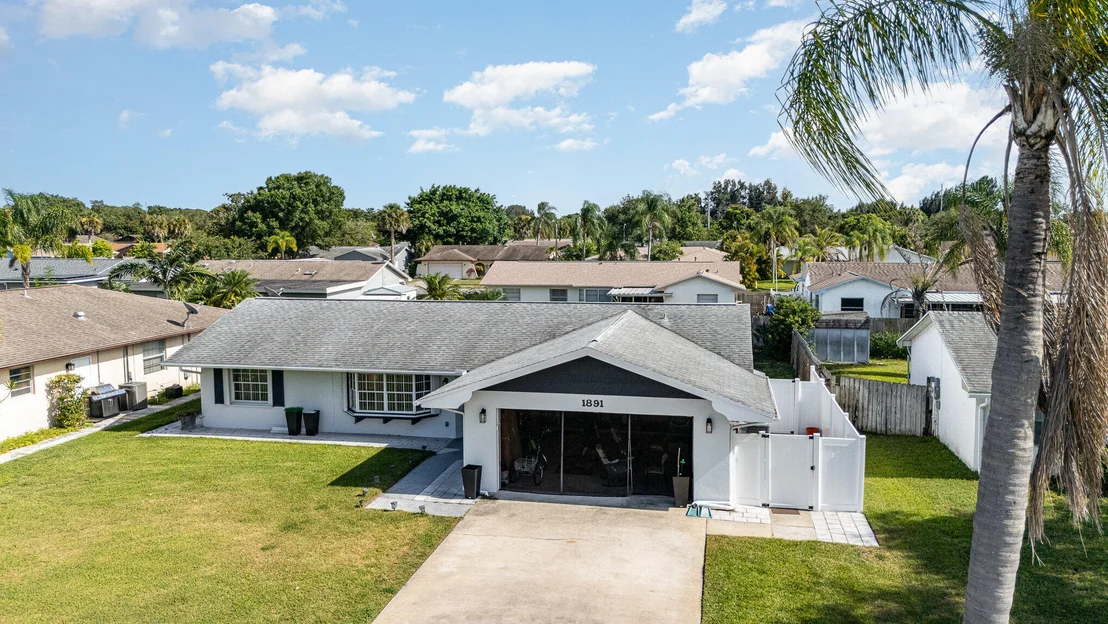 Photo of 1891 Tallpalm Road