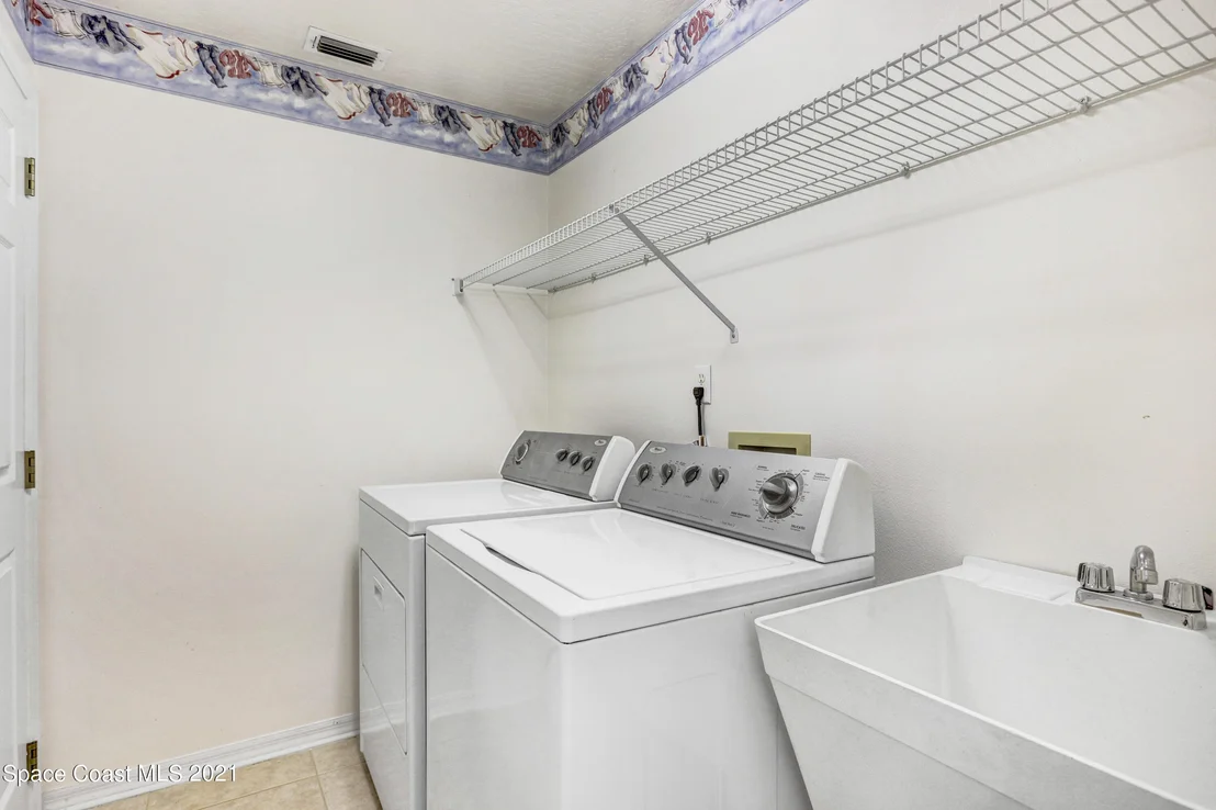 Photo of 1003 Pelican Lane