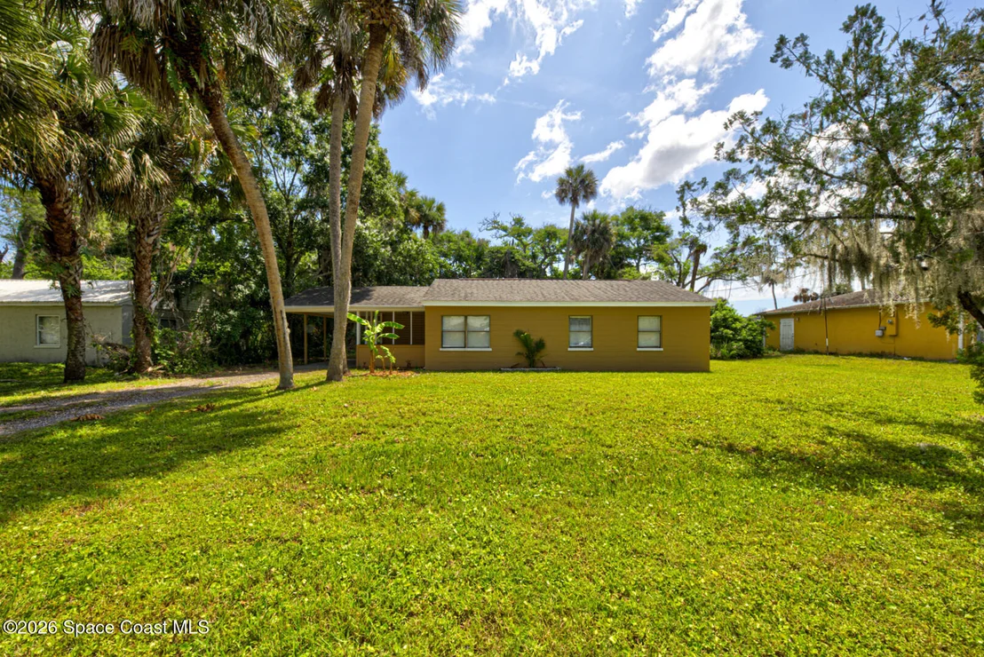 Photo of 212 Plumosa Drive