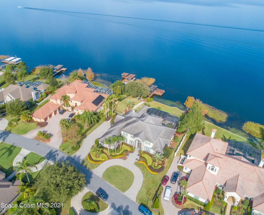 Photo of 228 Mclean Point