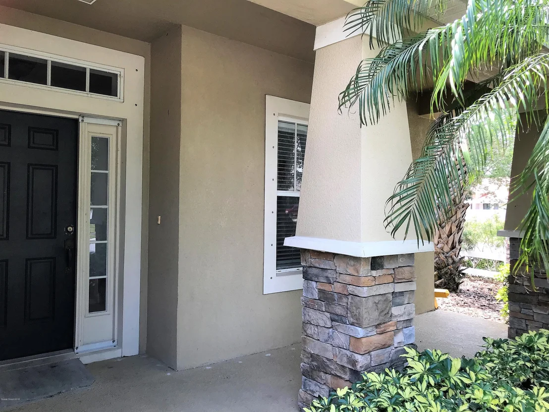 Photo of 302 Waterside Circle