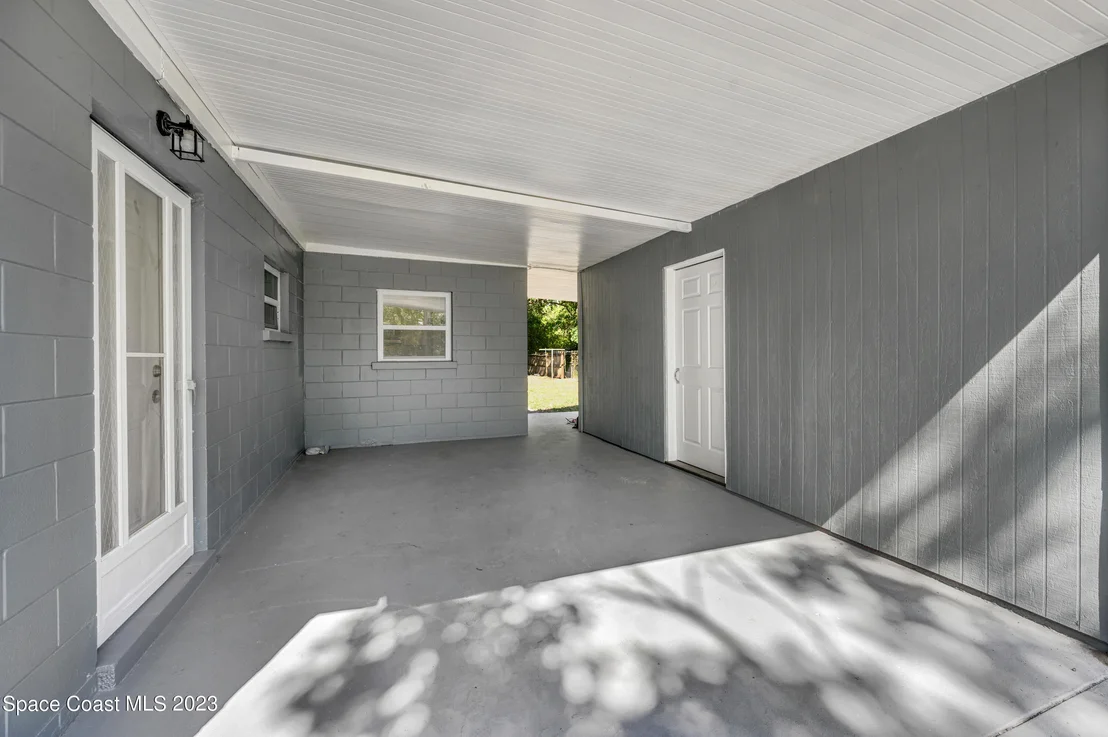 Photo of 5720 Travis Street