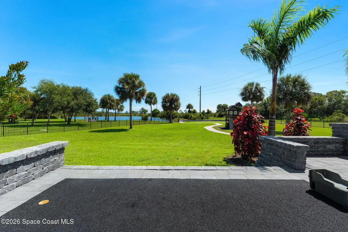 Photo of 2453 Westhorpe Drive