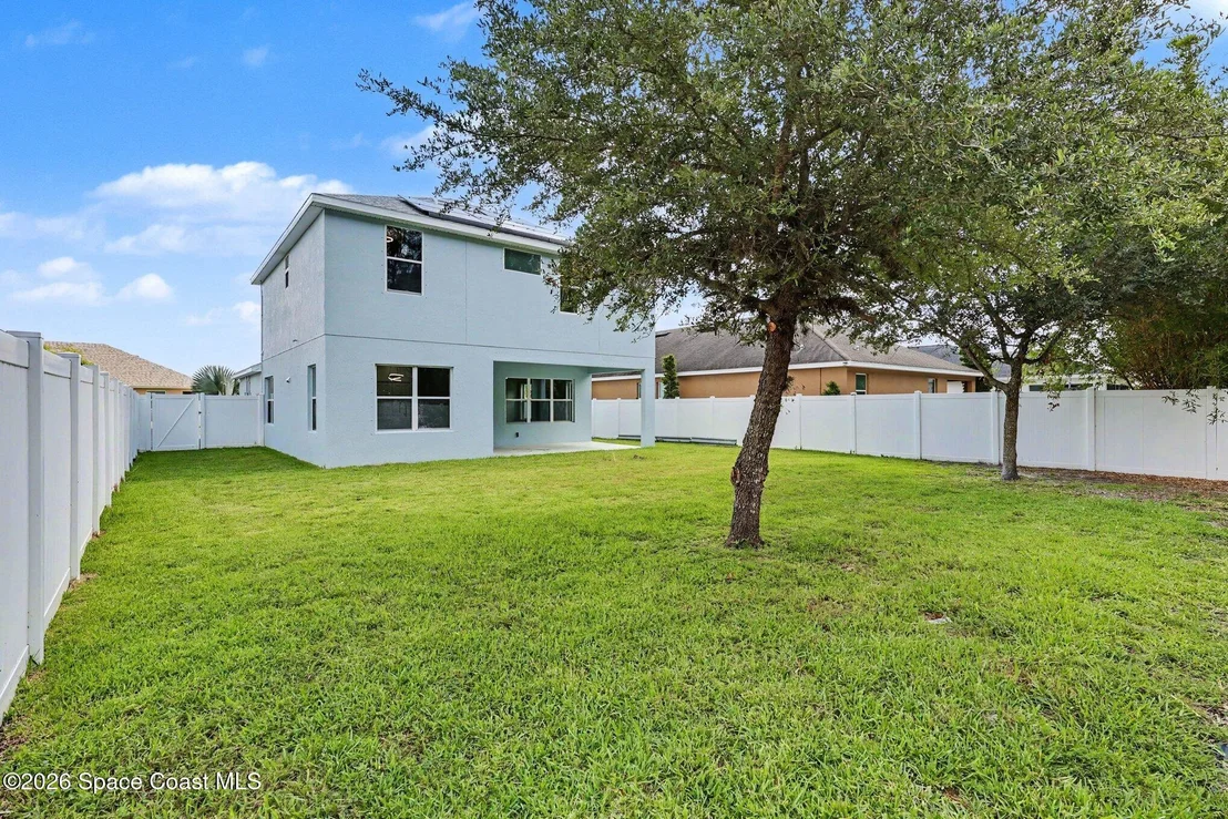 Photo of 2030 Bridgeport Circle