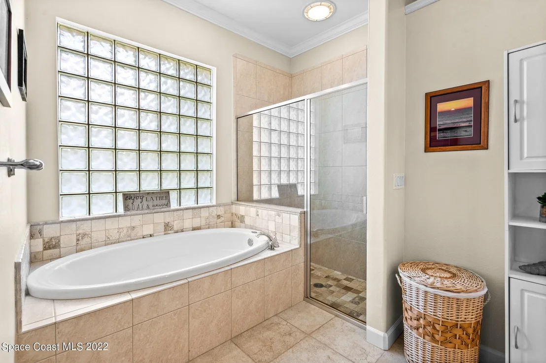 Photo of 356 Southampton Drive