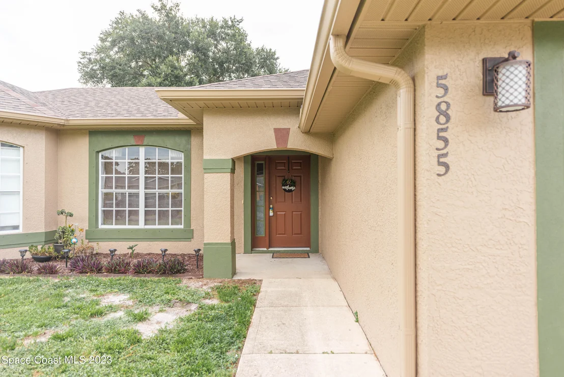 Photo of 5855 Granite Lane