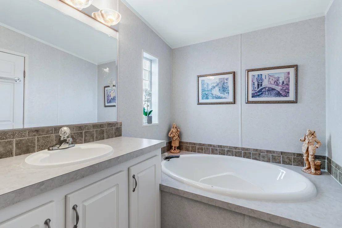 Photo of 215 Outer Drive