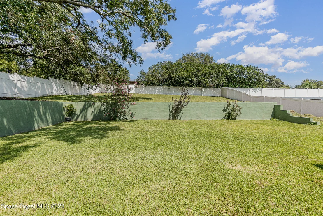 Photo of 11047 Oakshore Lane