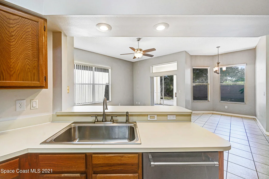 Photo of 7016 Hammock Trace Drive