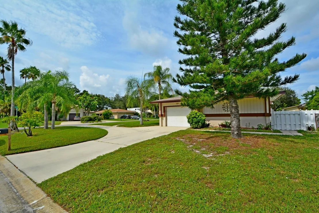 Photo of 295 Myrtlewood Road