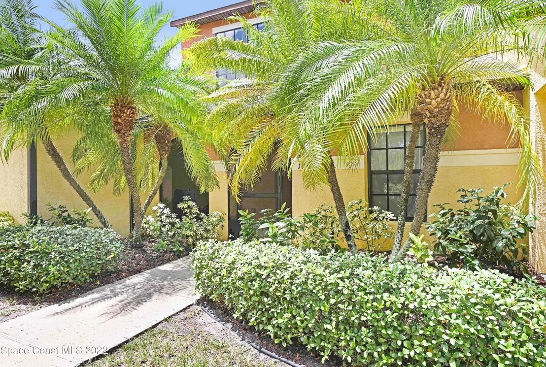 Photo of Unit 103 at 855 Luminary Circle