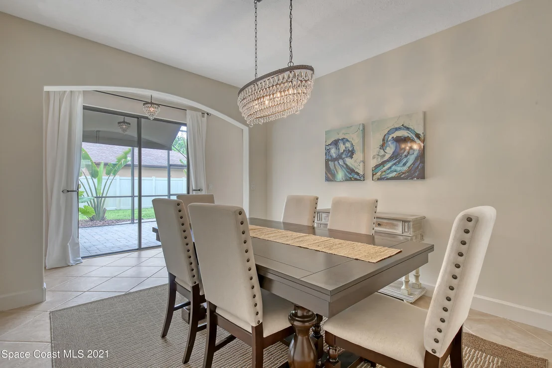 Photo of 1380 Talon Way