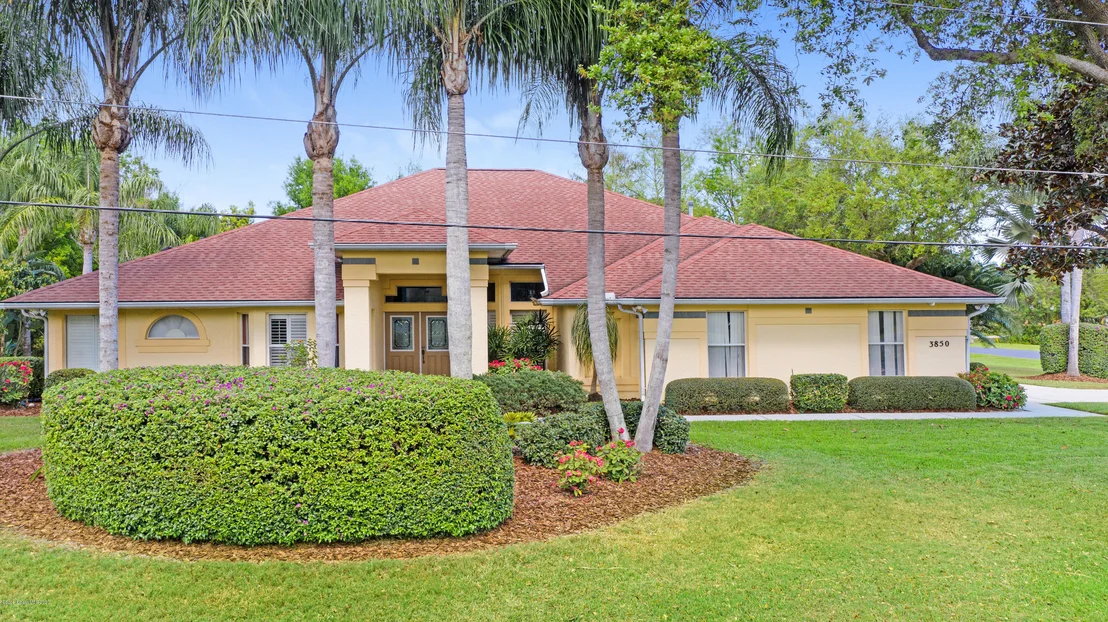 Photo of 3850 Beechgrove Road
