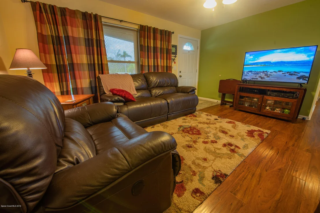 Photo of 2820 Shepard Drive