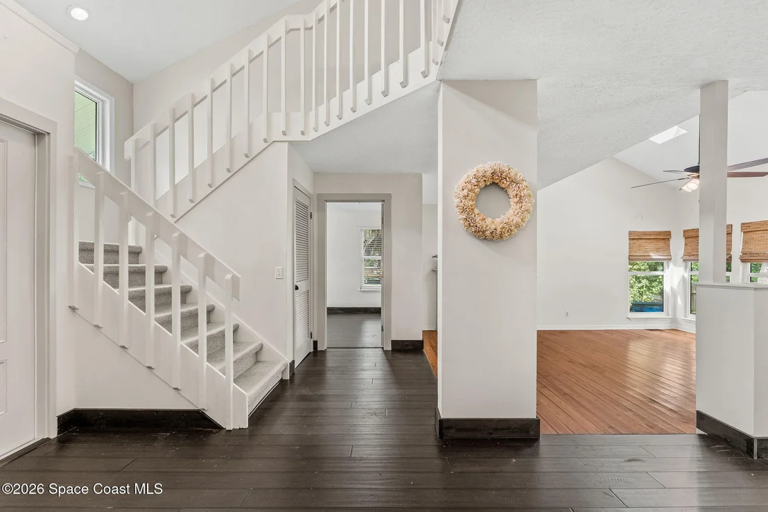 Photo of 220 Cardinal Drive