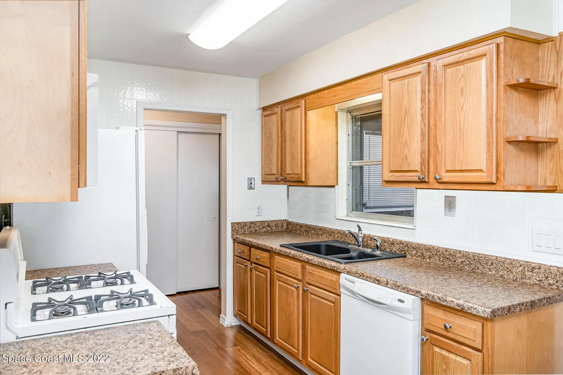 Photo of 1038 La Paloma Drive