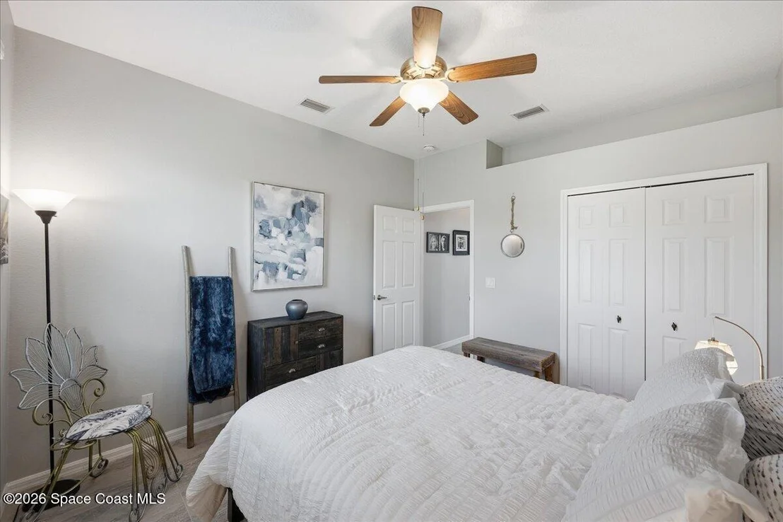 Photo of 4570 Portage Trail