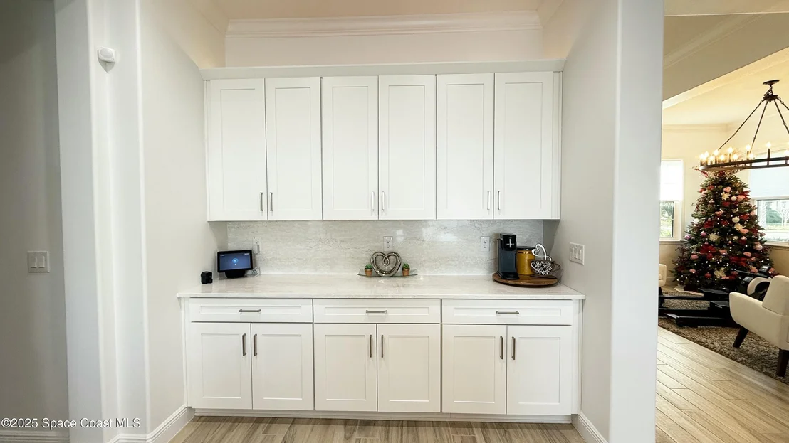 Photo of 8105 Lyside Drive