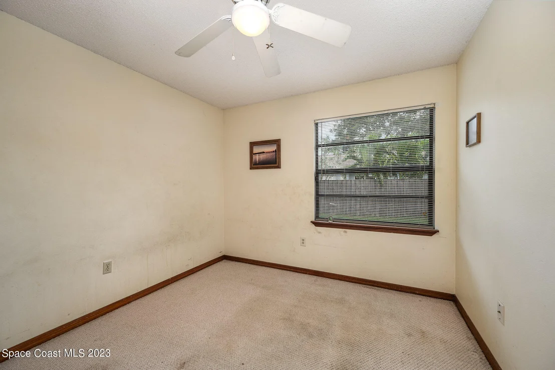 Photo of 858 Pine Wood