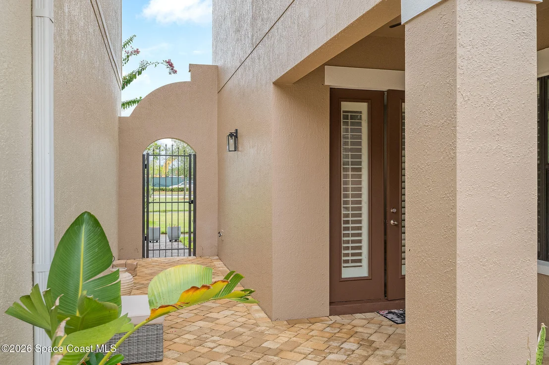 Photo of 8870 Napolo Drive