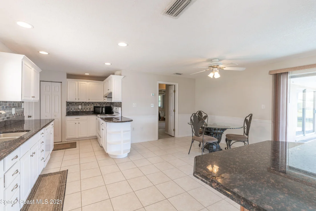Photo of 483 Sandpiper Drive