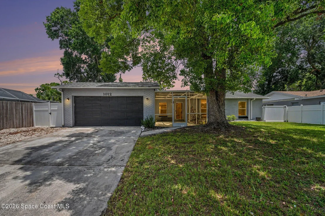 Photo of 1012 Fairway Lane
