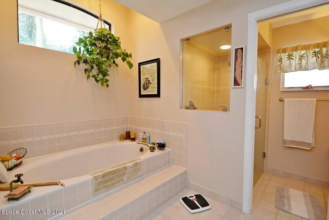 Photo of 1377 Silver Lake Drive
