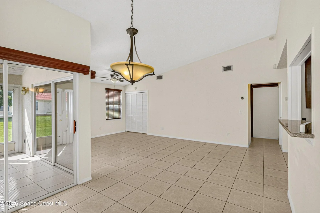 Photo of 718 Pine Island Drive