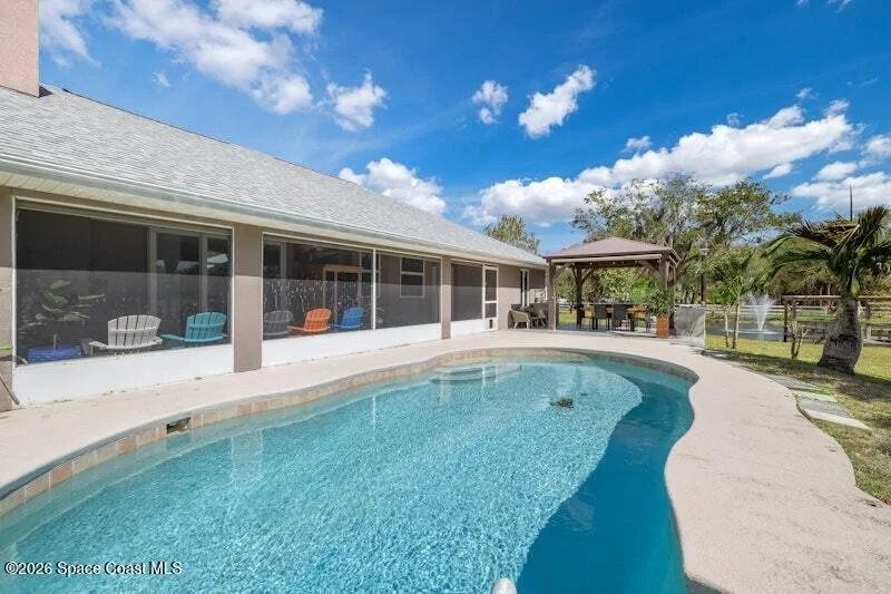 Photo of 3375 Hield Road