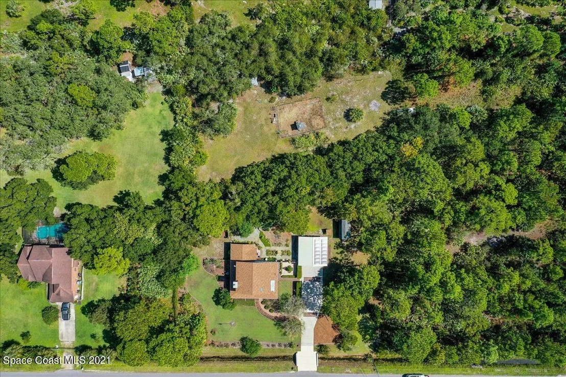 Photo of 1825 Eva Lane