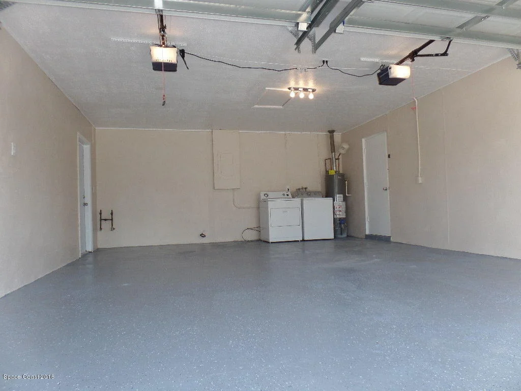 Photo of 1720 Golfview Drive