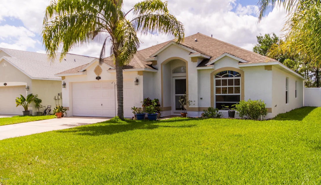 Photo of 605 Sedgewood Circle