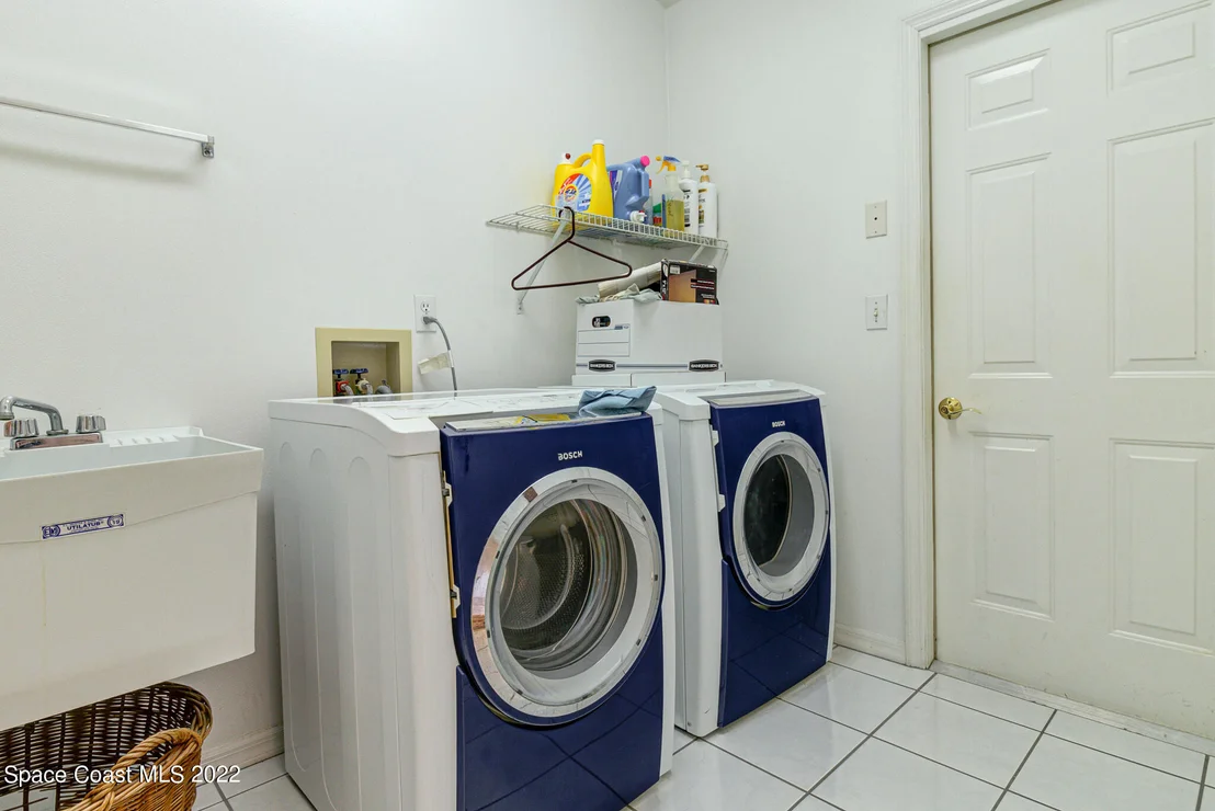 Photo of 1545 Corey Road