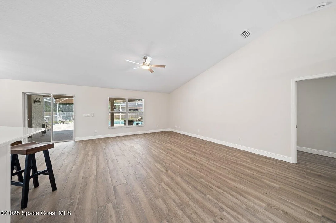 Photo of 5863 Newbury Circle