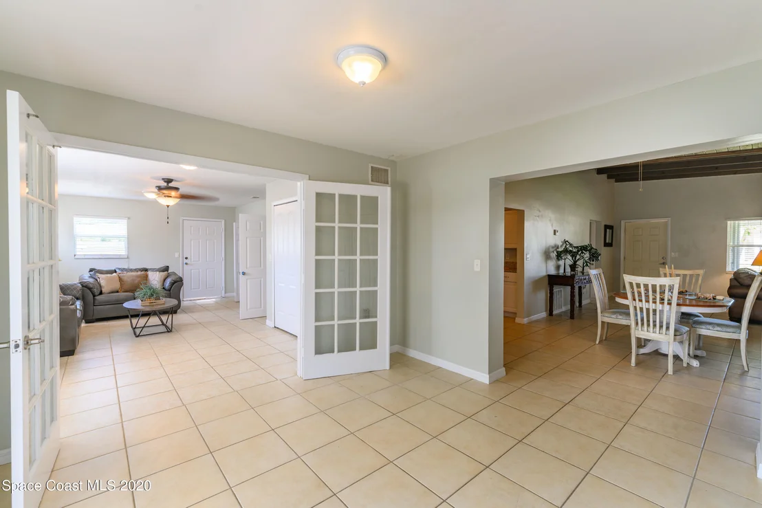 Photo of 321 Pine Tree Drive