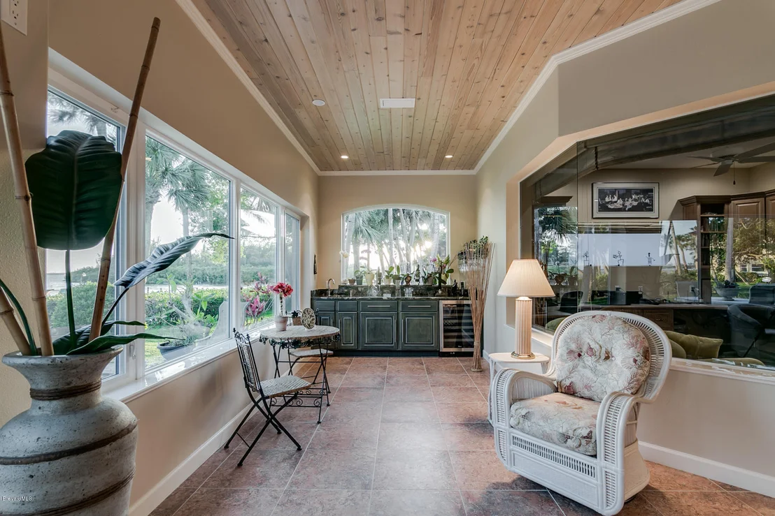Photo of 290 Hammock Shore Drive