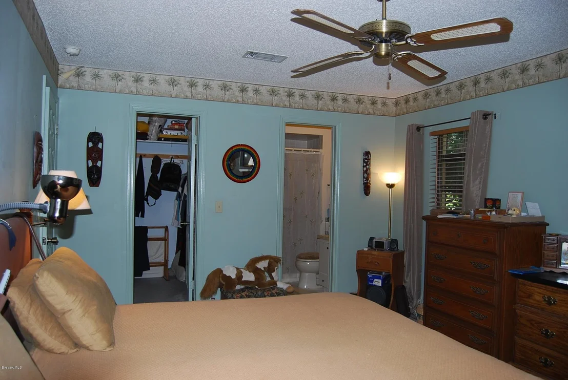 Photo of 1886 Oakwood Trail