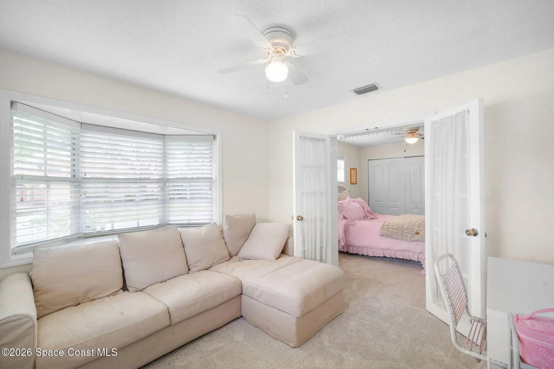 Photo of 432 Crystal Lake Drive