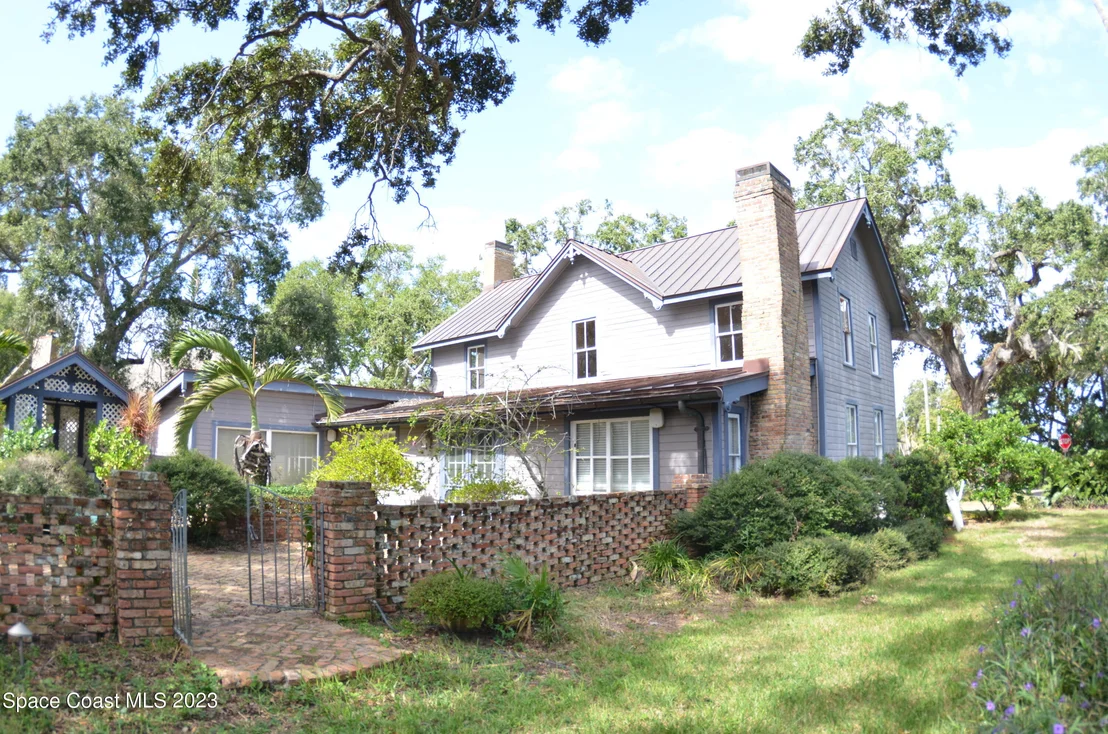 Photo of 1451 Rockledge Drive