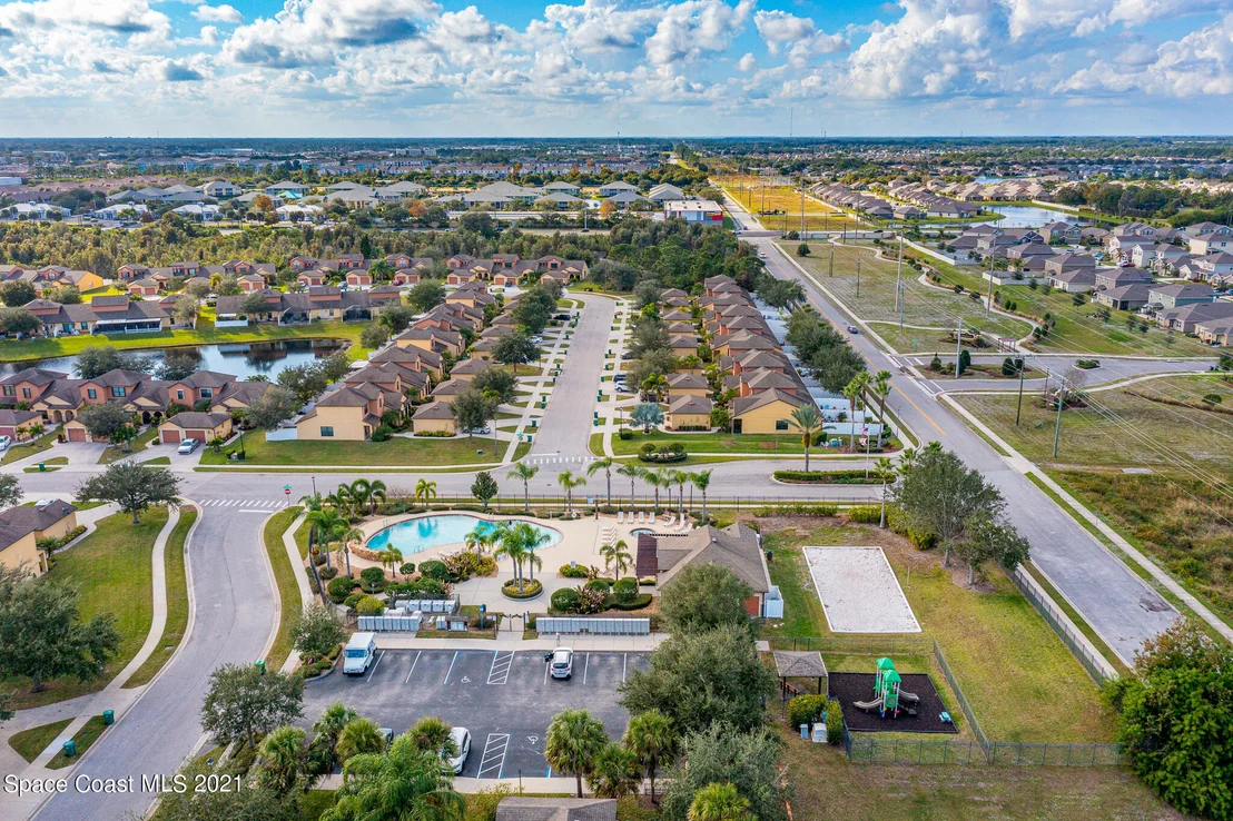 Photo of Unit 105 at 1160 Luminary Circle