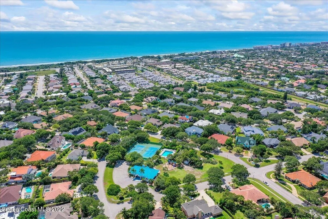 Photo of 233 Peregrine Drive