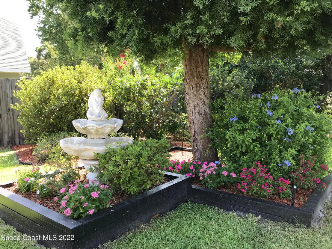 Photo of 5477 Holden Road