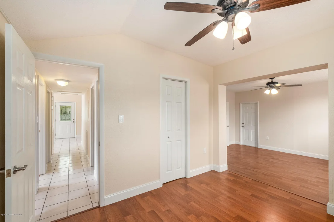 Photo of 1933 Elmwood Drive