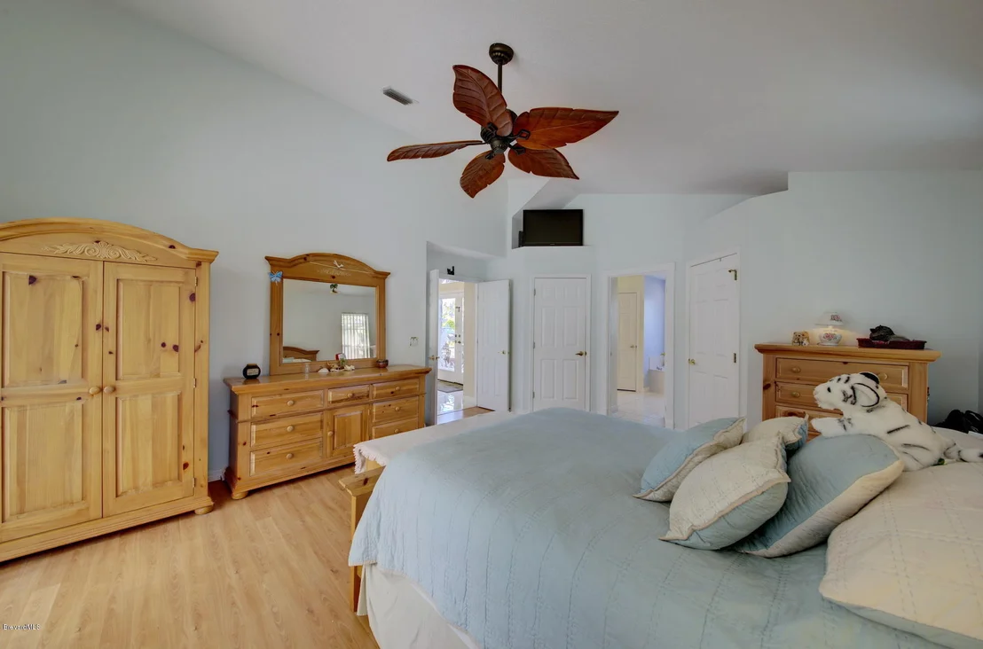 Photo of 313 Island Drive